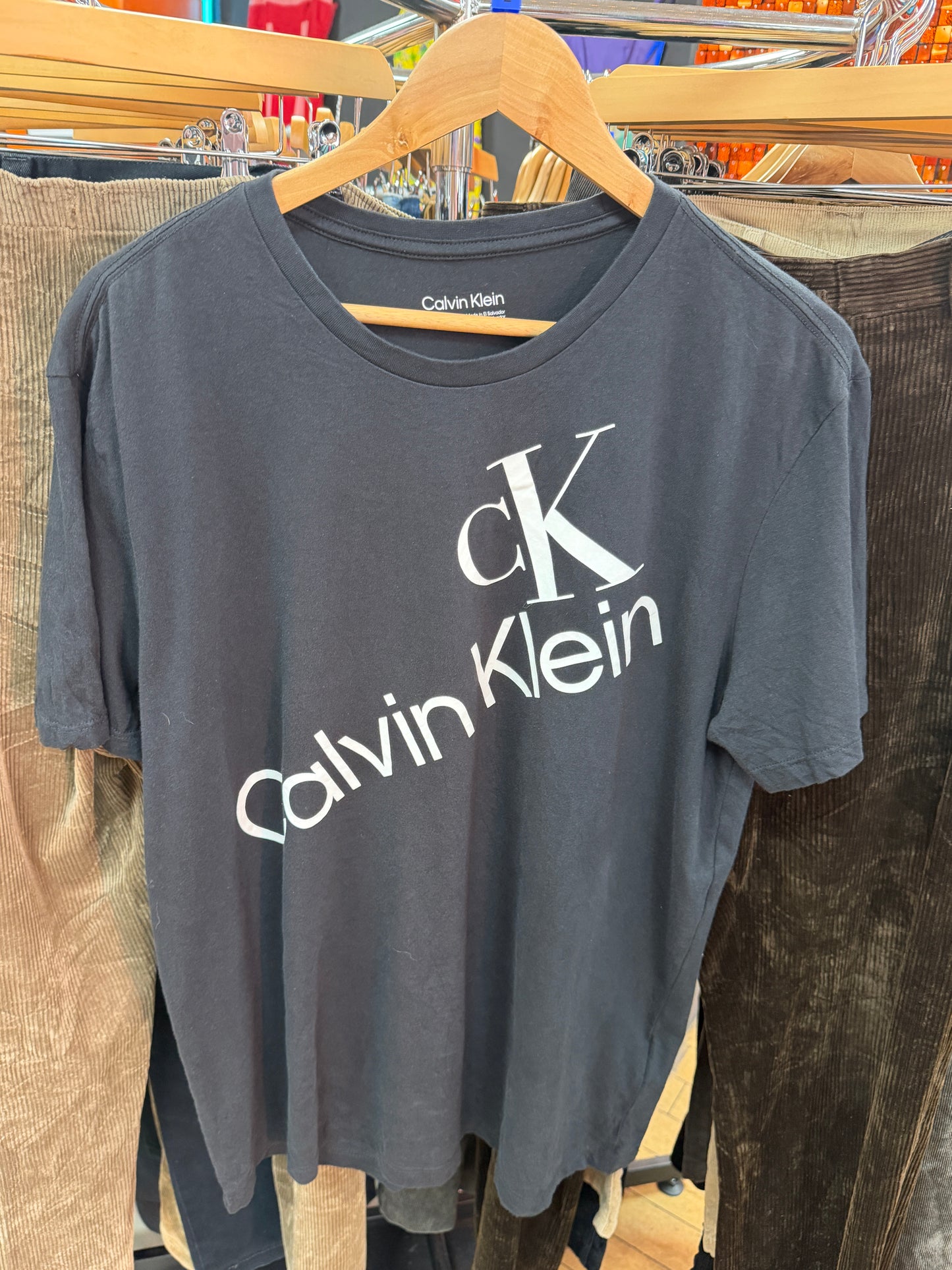 Calvin Klein T-shirt - L
