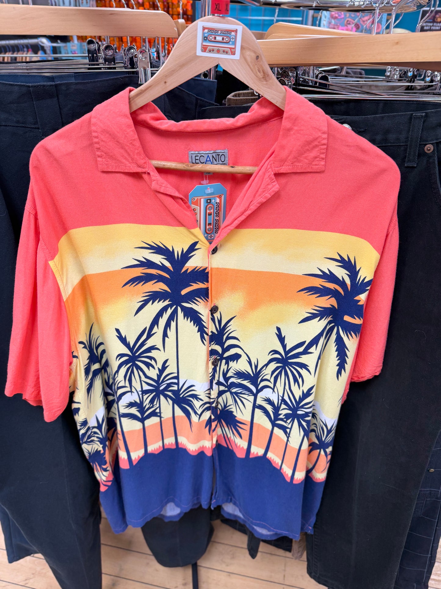 Hawaiian Style Shirt - XL