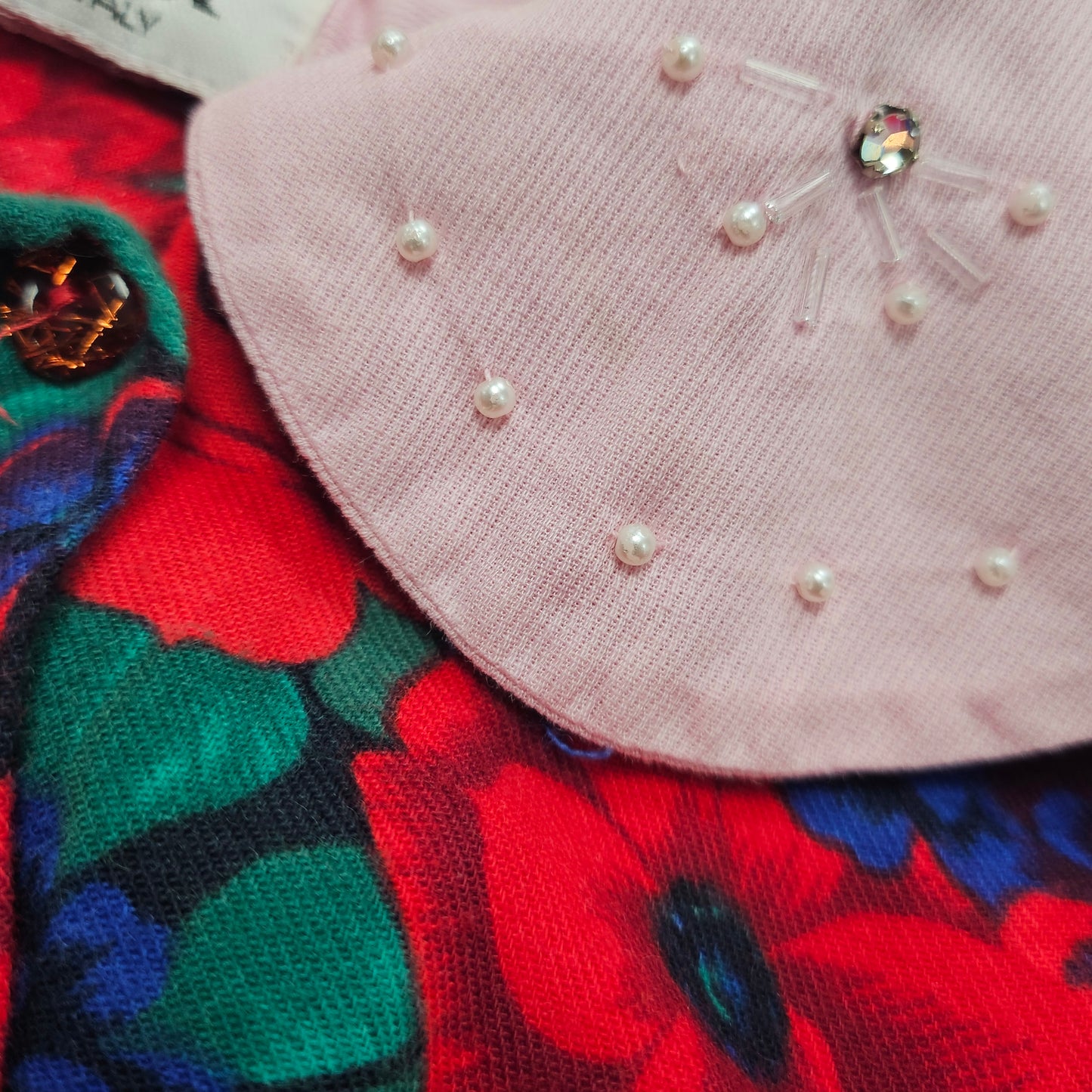 Silvia Made In Italy Bold Floral Shirt With Embellished Collar Detail - S