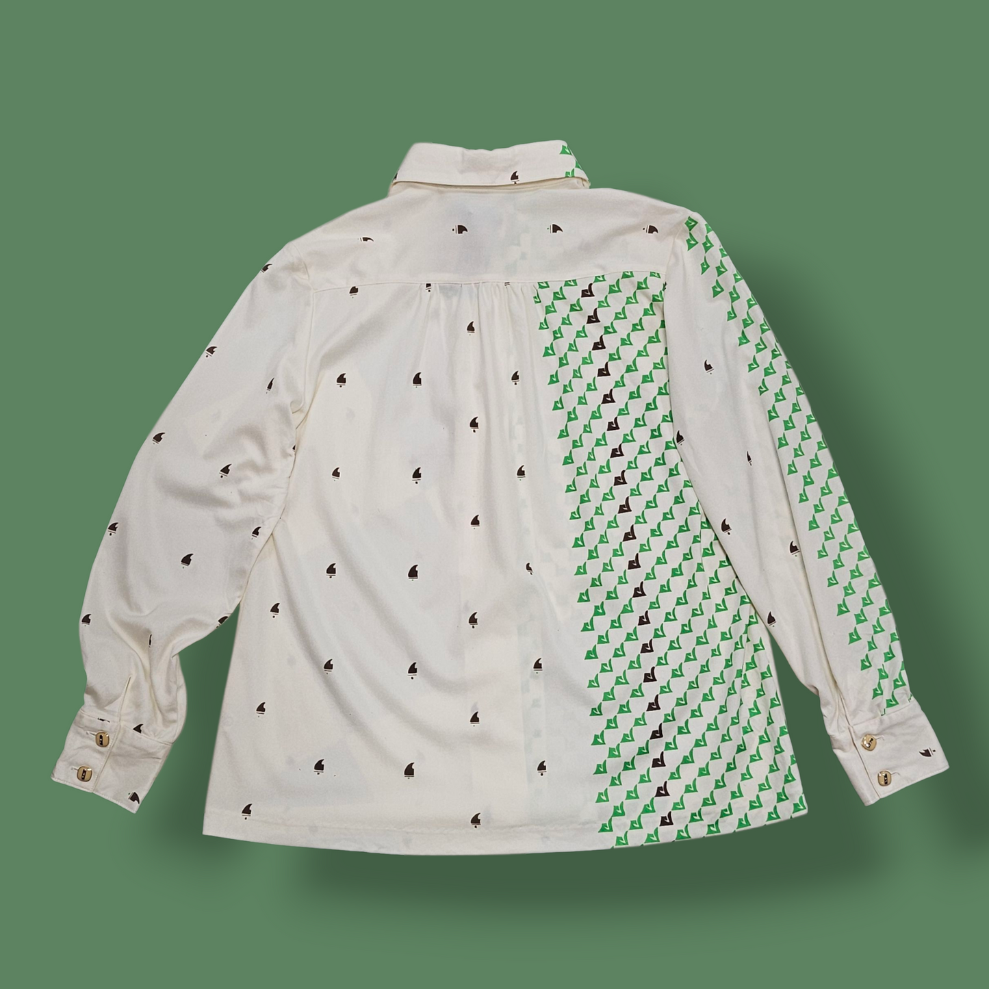 Roman Harmony Cream and Green Enamel Button Retro Shirt