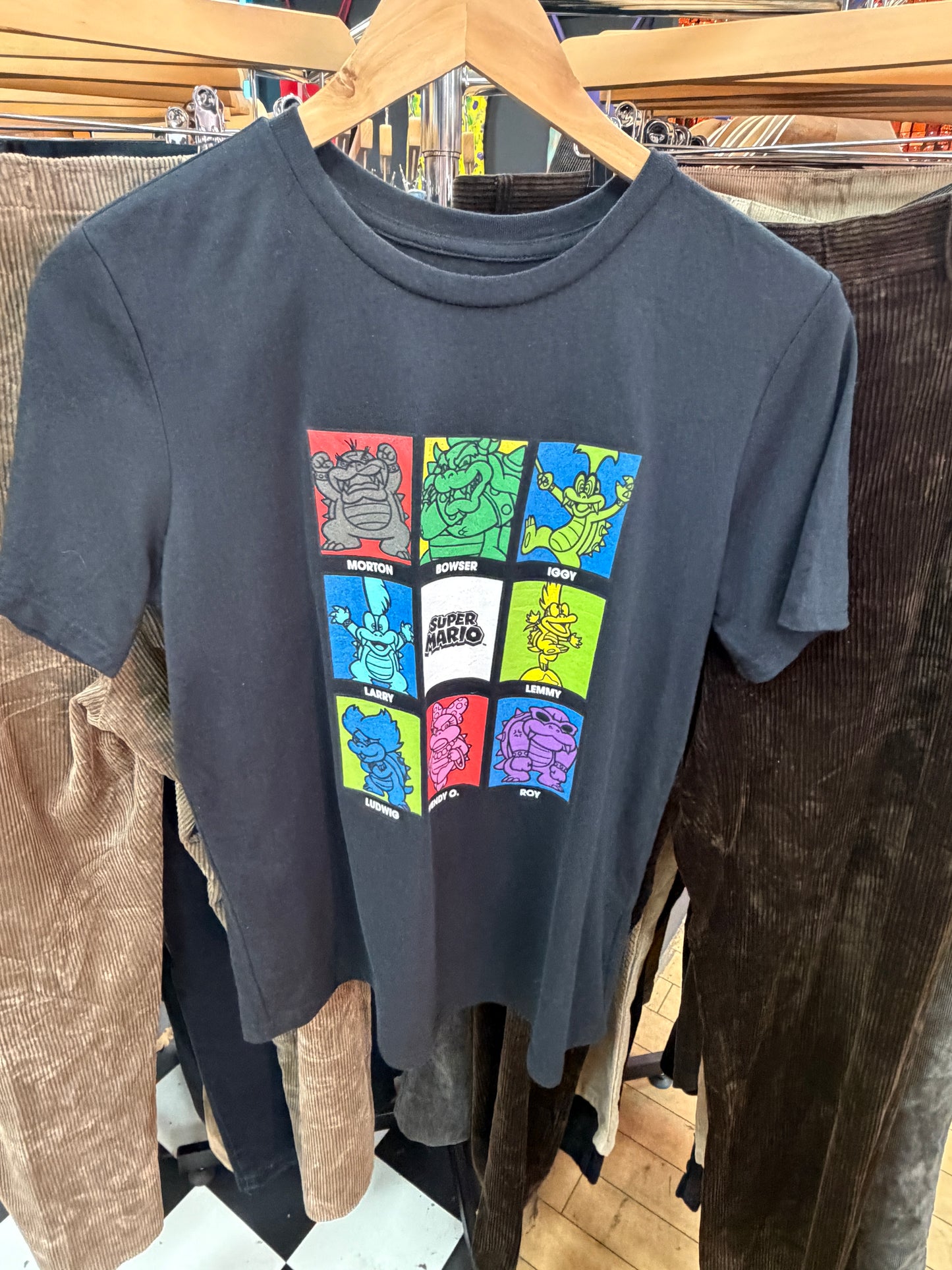 Super Mario Boss T-Shirt - XS